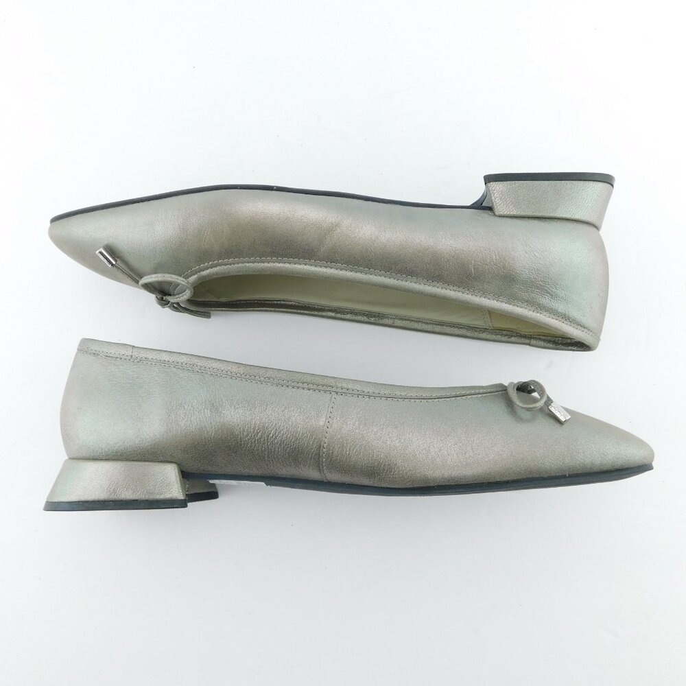 CLARKS Shimmer Metallic Leather Bow Accent Ballet Flats 10 - Picture 3 of 8